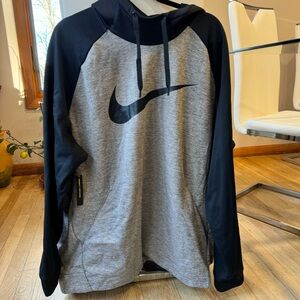 Nike Dri-Fit Sweatshirt